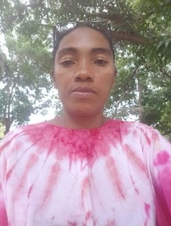 Profil de Jeanne, une femme célibataire de 40 ans à Antsiranana