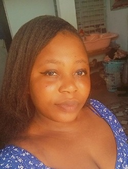 Profil de Marie Ange, une femme célibataire de 29 ans à Abidjan