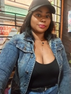 Profil de Princesse, une femme célibataire de 39 ans à Yaoundé