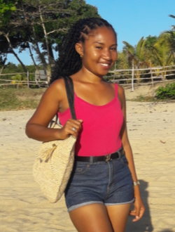 Profil de Rolland, une femme célibataire de 31 ans à Antsiranana