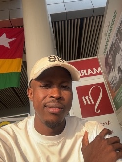 Profil de Theodore, un homme célibataire de 27 ans à Lomé