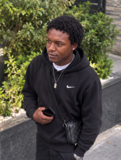 Profil de Fanol, un homme célibataire de 22 ans à Libreville