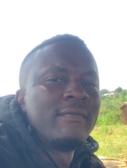 Profil de Emmanuel, un homme célibataire de 30 ans à Ada
