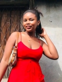 Profil de Stecy, une femme célibataire de 22 ans à Toamasina