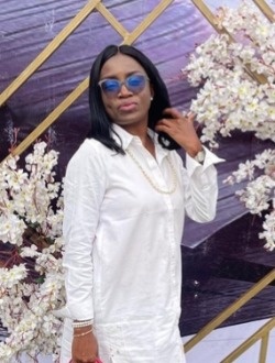 Profil de Sophia, une femme célibataire de 40 ans à Yaoundé
