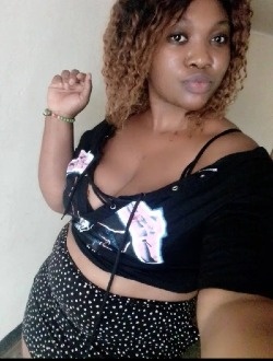 Profil de Simone, une femme célibataire de 29 ans à Yaoundé