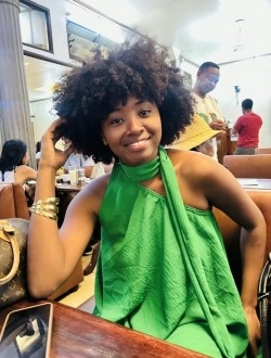 Profil de Francette, une femme célibataire de 25 ans à 1ER Arrondissement