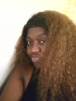 Profil de Viviane, une femme célibataire de 39 ans à Nkourom-Centre