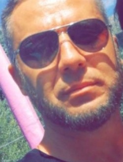 Profil de Nicolas, un homme célibataire de 49 ans à Salon-de-Provence