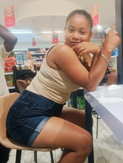 Profil de Vanessa, une femme célibataire de 23 ans à Toamasina