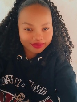 Profil de Nekena, une femme célibataire de 19 ans à Antananarivo