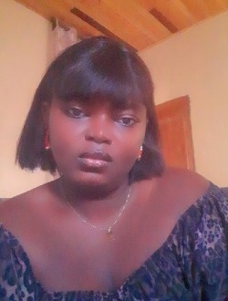Profil de Berthe, une femme célibataire de 35 ans à Yassa