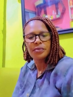 Profil de Flora, une femme célibataire de 44 ans à Ngaoundéré