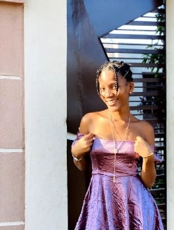 Profil de Sandra, une femme célibataire de 24 ans à Antalaha