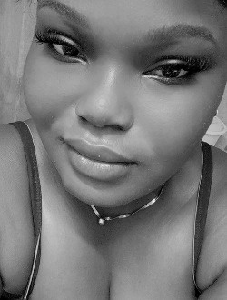 Profil de Marie, une femme célibataire de 33 ans à Cotonou