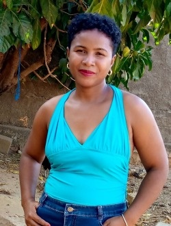 Profil de Amélie, une femme célibataire de 35 ans à Antsohihy