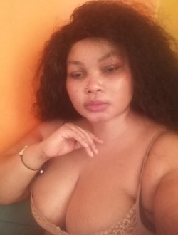 Profil de Michelle, une femme célibataire de 36 ans à Ababa