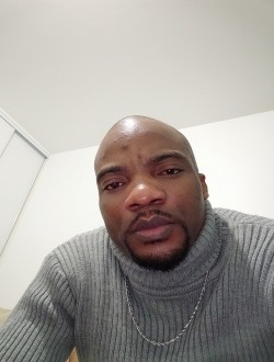 Profil de Ken, un homme célibataire de 44 ans à Bruxelles