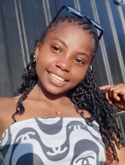 Profil de Claudine, une femme célibataire de 22 ans à Talata-maty
