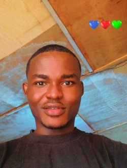 Profil de Frank, un homme célibataire de 27 ans à Yaoundé