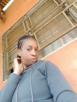 Profil de Claudia, une femme célibataire de 23 ans à Yaoundé