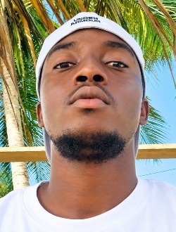 Profil de Ari, un homme célibataire de 27 ans à Abidjan