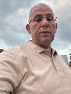 Profil de Rashed, un homme célibataire de 56 ans à ‘Ezbet ‘Abdalla el-Wak&icirc;l