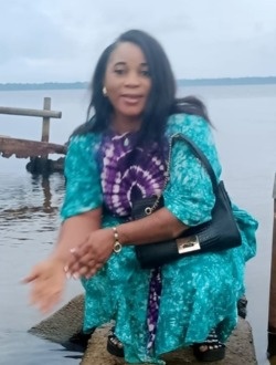 Profil de Marielle, une femme célibataire de 44 ans à Libreville