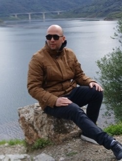 Profil de Rachid, un homme célibataire de 44 ans à Alger