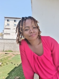 Profil de Lucianna, une femme célibataire de 42 ans à Ivato Firaisana