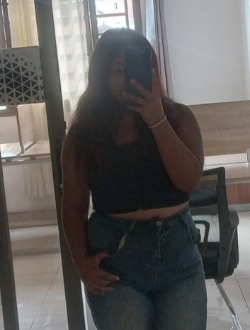 Profil de Larissa, une femme célibataire de 22 ans à Antanamasy