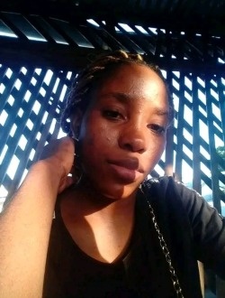 Profil de Andréa, une femme célibataire de 26 ans à Libreville