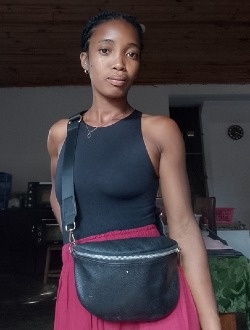 Profil de Sania, une femme célibataire de 26 ans à Sambava