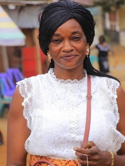 Profil de Laurejesus, une femme célibataire de 46 ans à Libreville