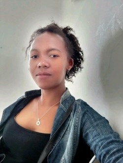 Profil de Noelline, une femme célibataire de 31 ans à Ambohipotsy