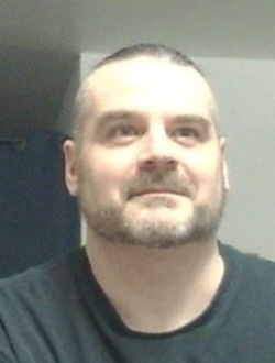 Profil de Françis, un homme célibataire de 46 ans à Montréal