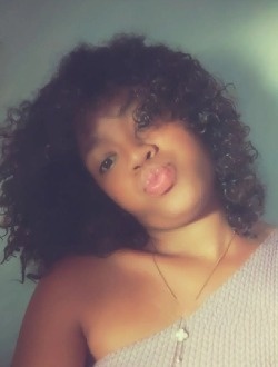 Profil de Layanne, une femme célibataire de 21 ans à 67 Ha