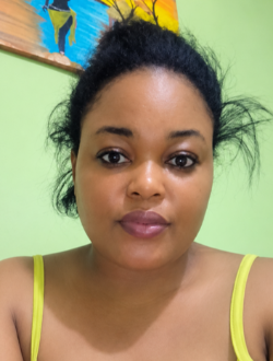 Profil de Marcelline, une femme célibataire de 36 ans à Yaoundé