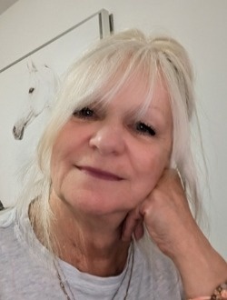 Profil de Lucie, une femme célibataire de 68 ans à Drummondville