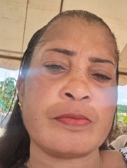 Profil de Sylvia, une femme célibataire de 44 ans à Abidjan