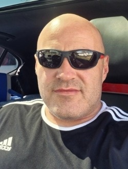 Profil de Francis, un homme célibataire de 44 ans à Montréal
