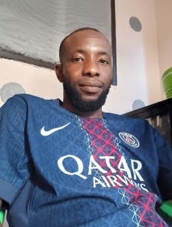 Profil de Momo, un homme célibataire de 31 ans à Petit Abidjan-Youkou
