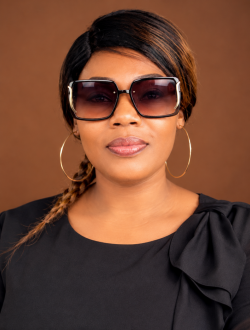 Profil de Chyly, une femme célibataire de 42 ans à Abomey-Calavi