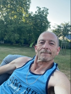 Profil de Marcel, un homme célibataire de 55 ans à Daverdisse