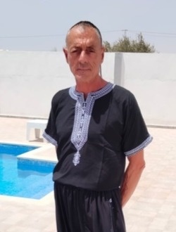 Profil de Gilles, un homme célibataire de 64 ans à Midoun