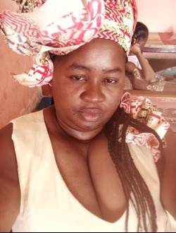 Profil de Armelle, une femme célibataire de 43 ans à Yaoundé
