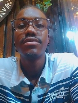Profil de Frédéric, un homme célibataire de 24 ans à Libreville