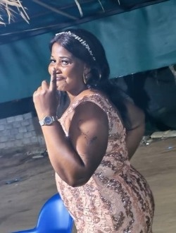 Profil de Marie Louise, une femme célibataire de 40 ans à Abou