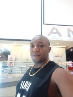 Profil de Oscar, un homme célibataire de 46 ans à New Albion