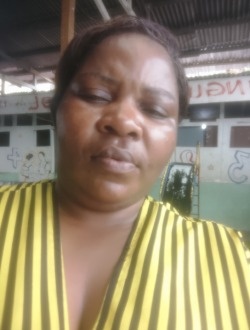 Profil de Carine, une femme célibataire de 46 ans à Akebe-Plaine